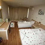 فندق Tuntas Altinkum 3*
