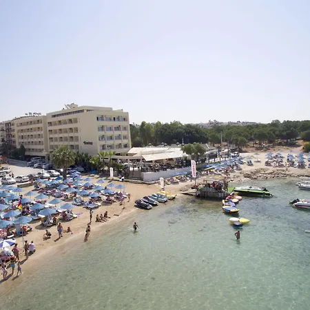 מלון Tuntas Altinkum 3*