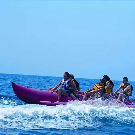 Tuntas Altinkum מלון 3*