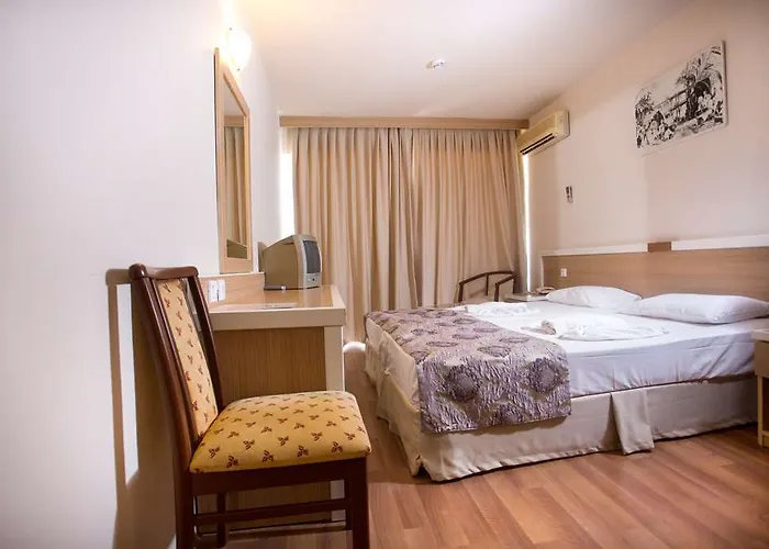 Tuntas Altinkum Hotel 3*